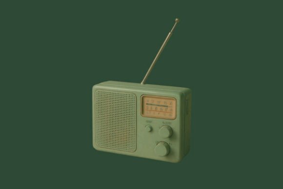 Echoes of Yesterday: The Pastel Radio Memori Experience